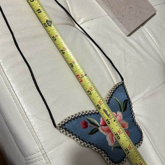 Free With $25 Purchase-Butterfly Purse-Mini Slip Top Open-Cloth-GUC - Picture 9 of 14